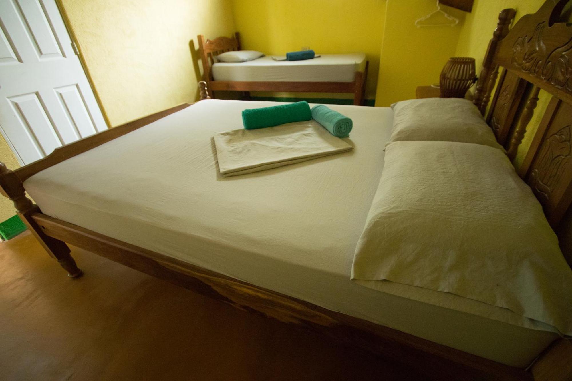 Hostel Life Is Good Moyogalpa Luaran gambar