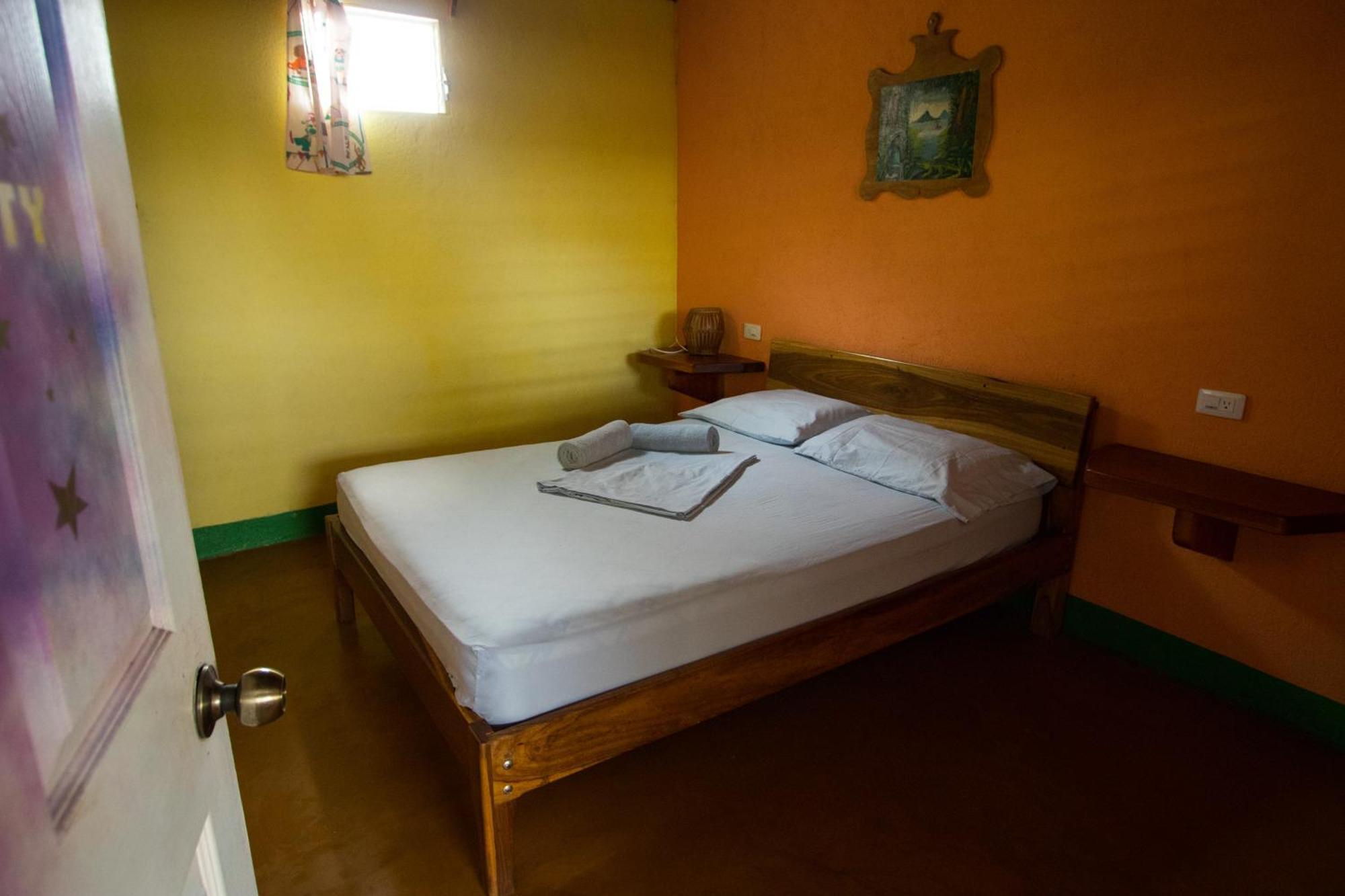 Hostel Life Is Good Moyogalpa Luaran gambar